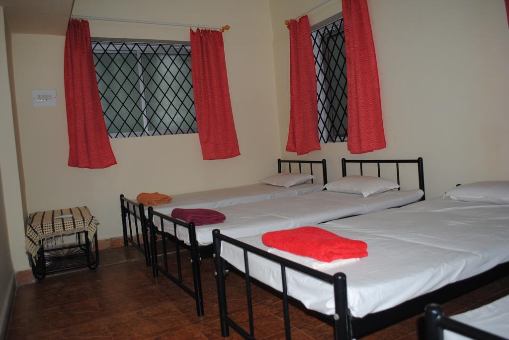 Joe And Marietta'S Guesthouse Calangute Kamer foto