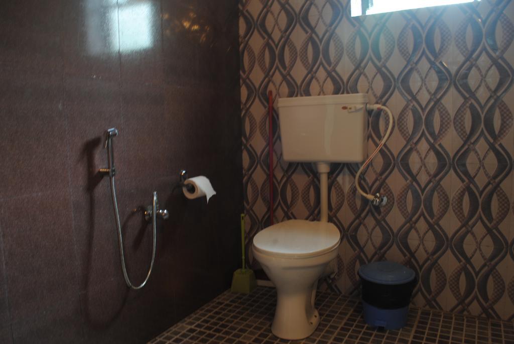 Joe And Marietta'S Guesthouse Calangute Buitenkant foto